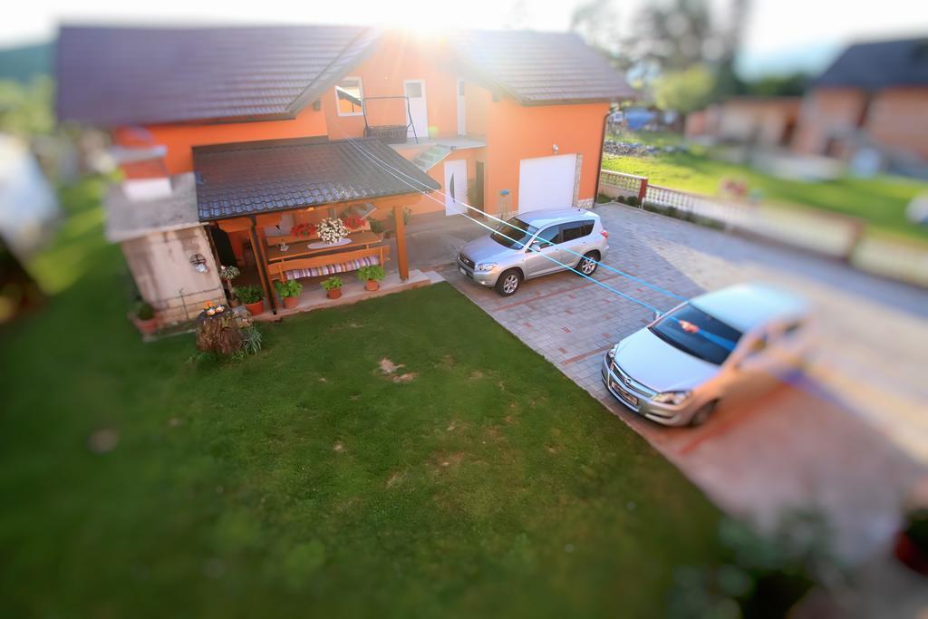 Vila Julija - Apartment & Rooms Otočac 外观 照片